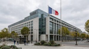 Bâtiment ministériel moderne symbolisant le budget de l'État français