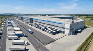 Entrepôt logistique européen illustrant la fusion entre deux foncières cotées